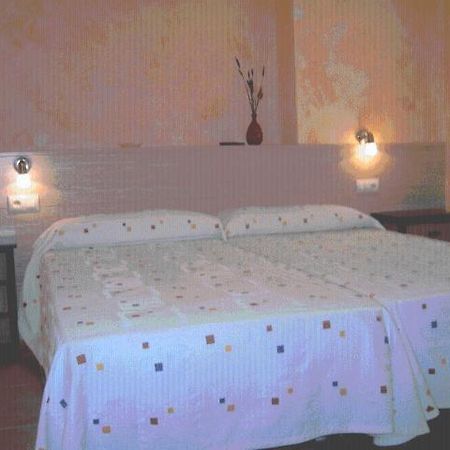 Hostal Valle Del Iregua Albelda De Iregua Pokoj fotografie