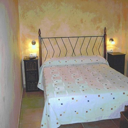 Hostal Valle Del Iregua Albelda De Iregua Pokoj fotografie